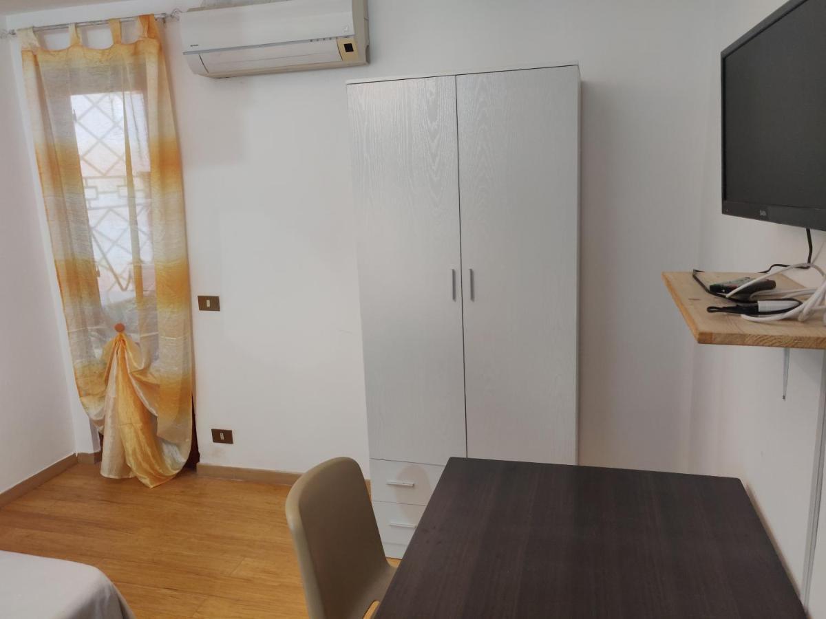 Bed & Breakfast Casa Vittoria Санто-Стефано-ді-Камастра Екстер'єр фото