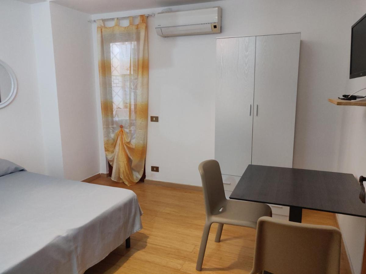 Bed & Breakfast Casa Vittoria Санто-Стефано-ді-Камастра Екстер'єр фото