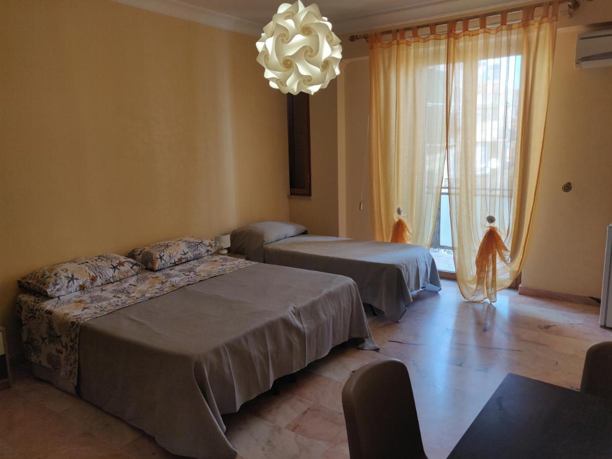 Bed & Breakfast Casa Vittoria Санто-Стефано-ді-Камастра Екстер'єр фото