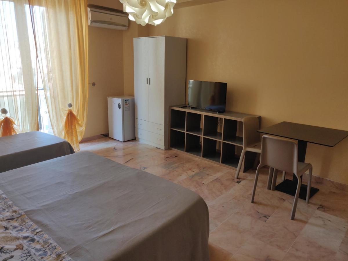 Bed & Breakfast Casa Vittoria Санто-Стефано-ді-Камастра Екстер'єр фото