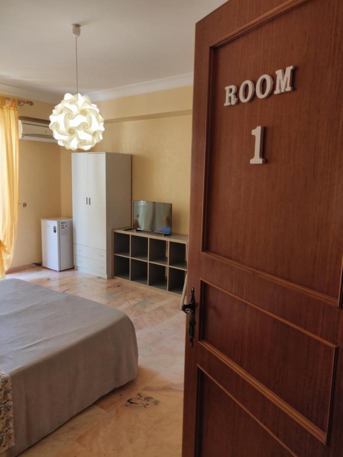 Bed & Breakfast Casa Vittoria Санто-Стефано-ді-Камастра Екстер'єр фото
